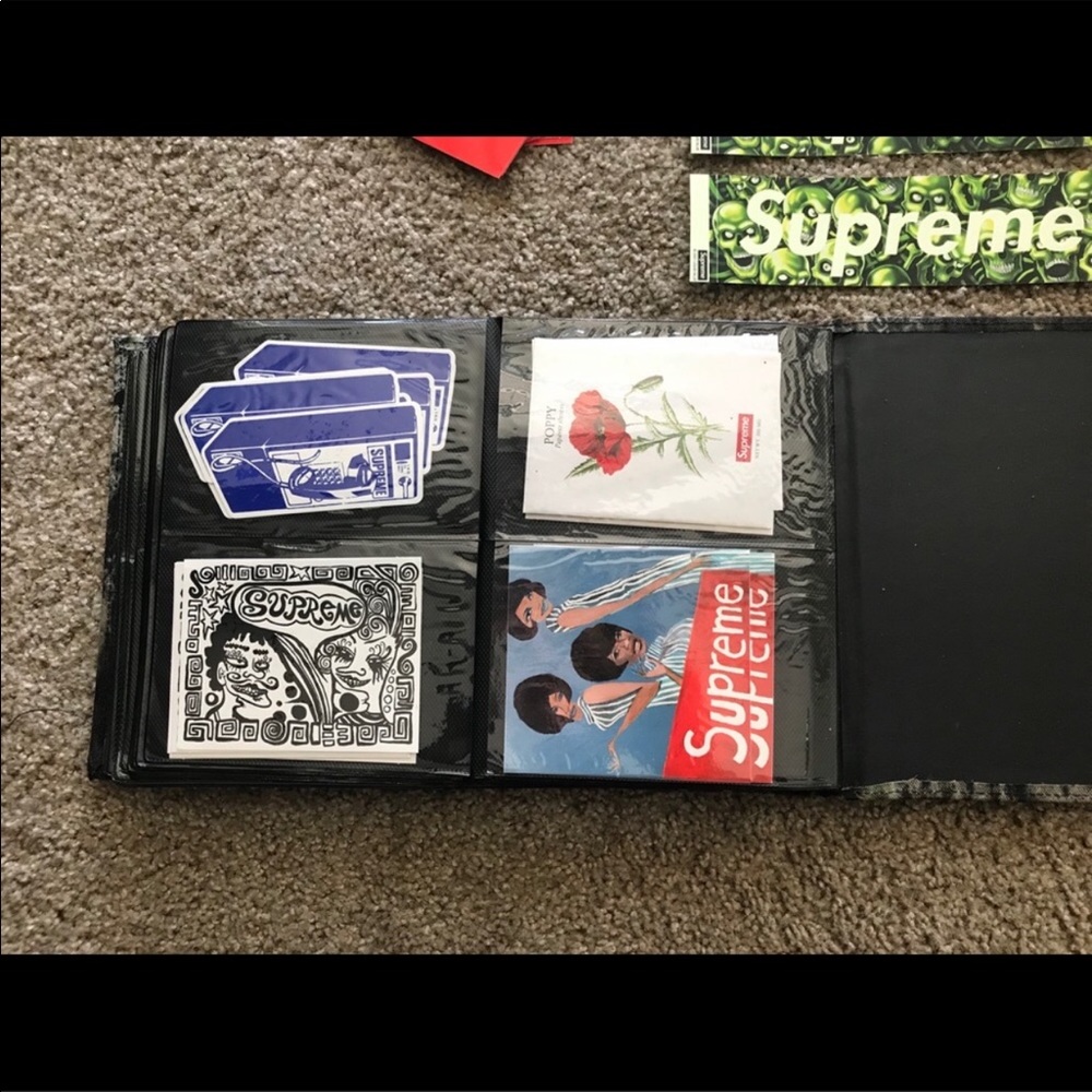 Supreme MYSTERY BOX $200 🔥🔥🔥 - Picture 5 of 8